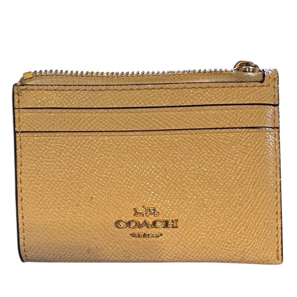 Coach Accessories - Coach Beige Card Wallet with Zipper
